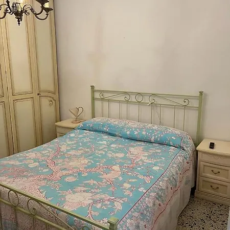 Levantotwo Bedrooms Flat With Terrace