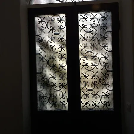 Levantotwo Bedrooms Flat With Terrace شقة *