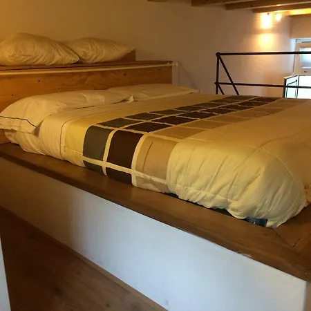 Levantotwo Bedrooms Flat With Terrace *