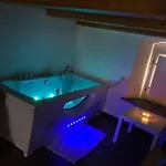 Levantotwo Bedrooms Flat With Terrace 아파트 레반토