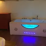 Levantotwo Bedrooms Flat With Terrace 아파트