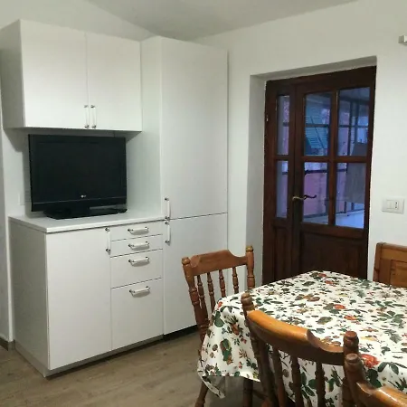 Levantotwo Bedrooms Flat With Terrace Appartement *