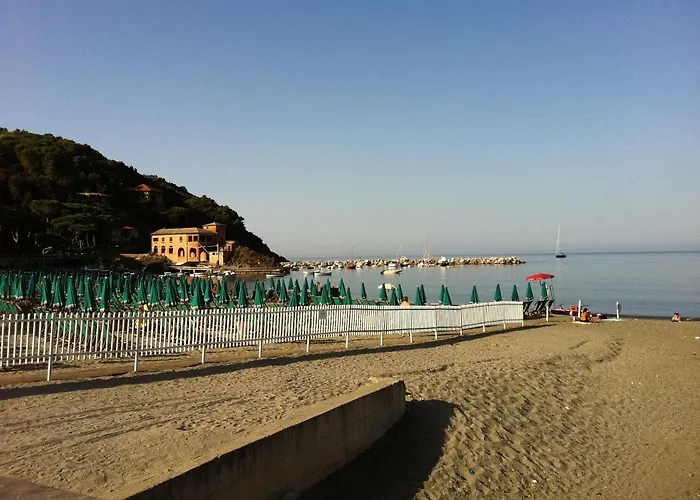 Levantotwo Bedrooms Flat With Terrace *