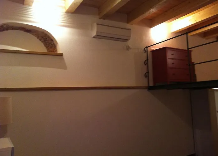 Levantotwo Bedrooms Flat With Terrace *