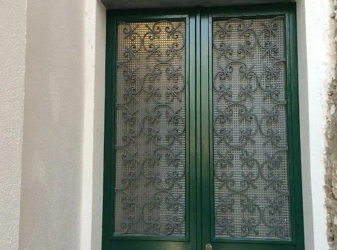 Levantotwo Bedrooms Flat With Terrace *